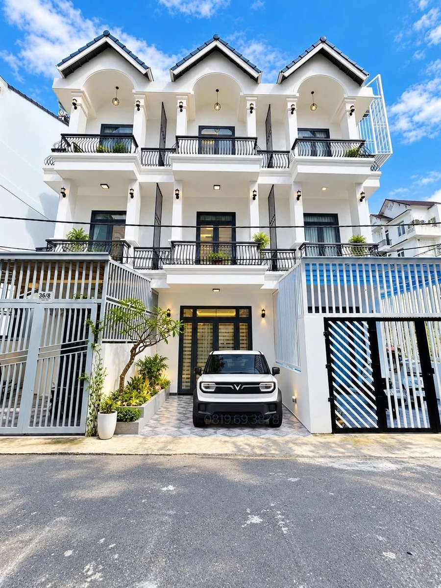 Bán nhà 3 tầng 4 phòng ngủ 68m² Nam Hồ Đà Lạt 4,75 tỷ - Ảnh 1