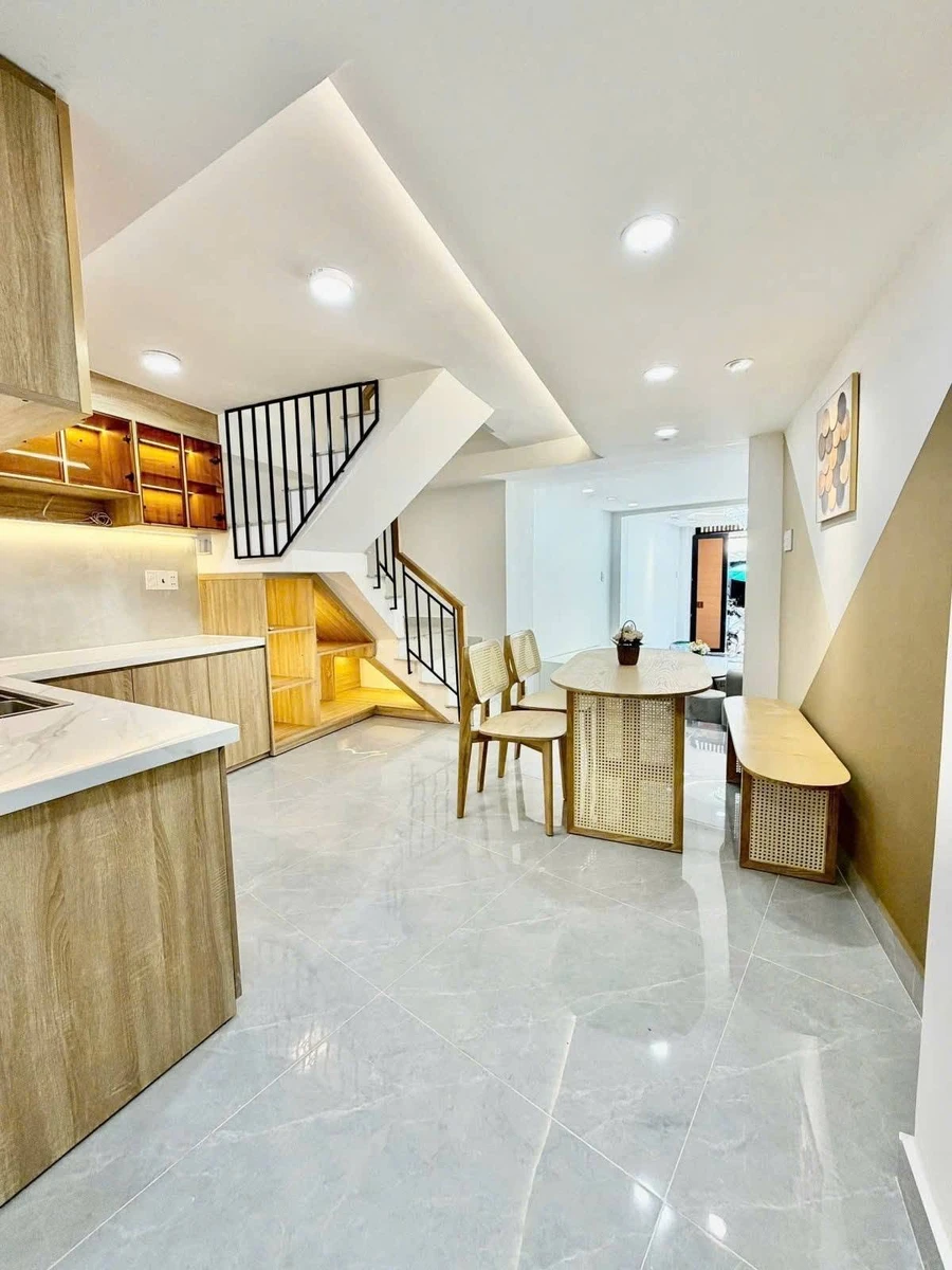 Bán nhà mặt tiền Cô Giang 5 tầng 42m2, 7PN, giá 9,85 tỷ, Phú Nhuận - Ảnh thu nhỏ 4