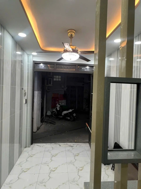 Bán nhà hẻm 85 Nguyễn Cư Trinh, 75m2, 2 phòng ngủ, gần chợ 30/4 Rạch Giá thieng