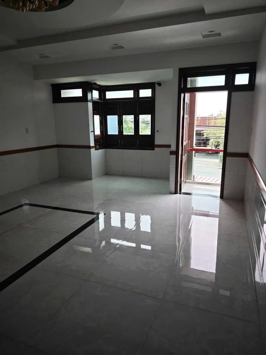 Bán nhà mặt tiền 180m2 gần biển Phước Tỉnh, BRVT, 8,3 tỷ - Ảnh thu nhỏ 3