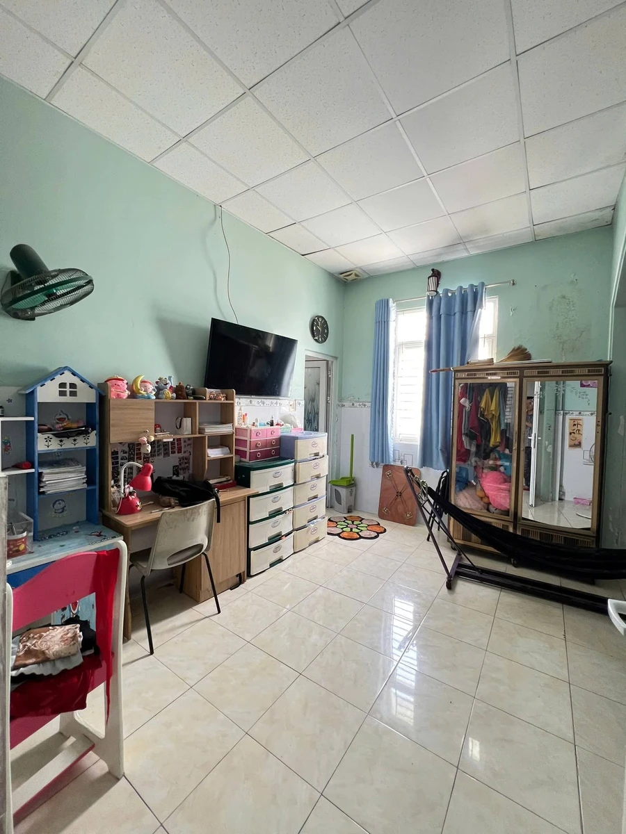 Bán nhà 3 phòng ngủ Lê Hoàn Rạch Giá 6 tỷ 2 - Ảnh thu nhỏ 5