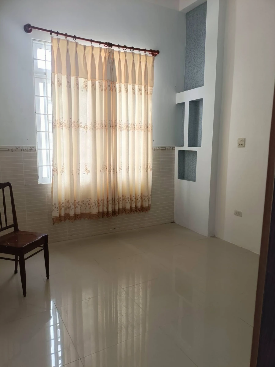 Bán nhà 2 tầng 120m2 gần Nguyễn Tất Thành, Bình Kiến - Ảnh thu nhỏ 4