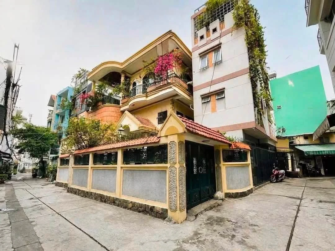 Bán dinh thự Sài Gòn xưa 241m2, 3 tầng tại Phú Nhuận giá 38 tỷ - Ảnh 1