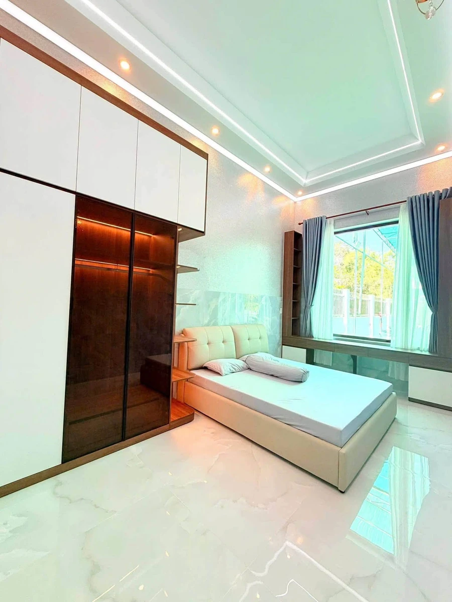 Nhà mặt tiền 3PN Thủ Dầu Một, 300m² giá 4,75 tỷ - Ảnh thu nhỏ 5
