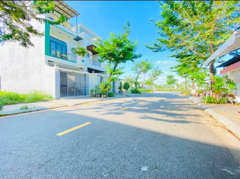 Bán nhà 100m² đường 7m5 Đà Nẵng 2,4 tỷ 1184