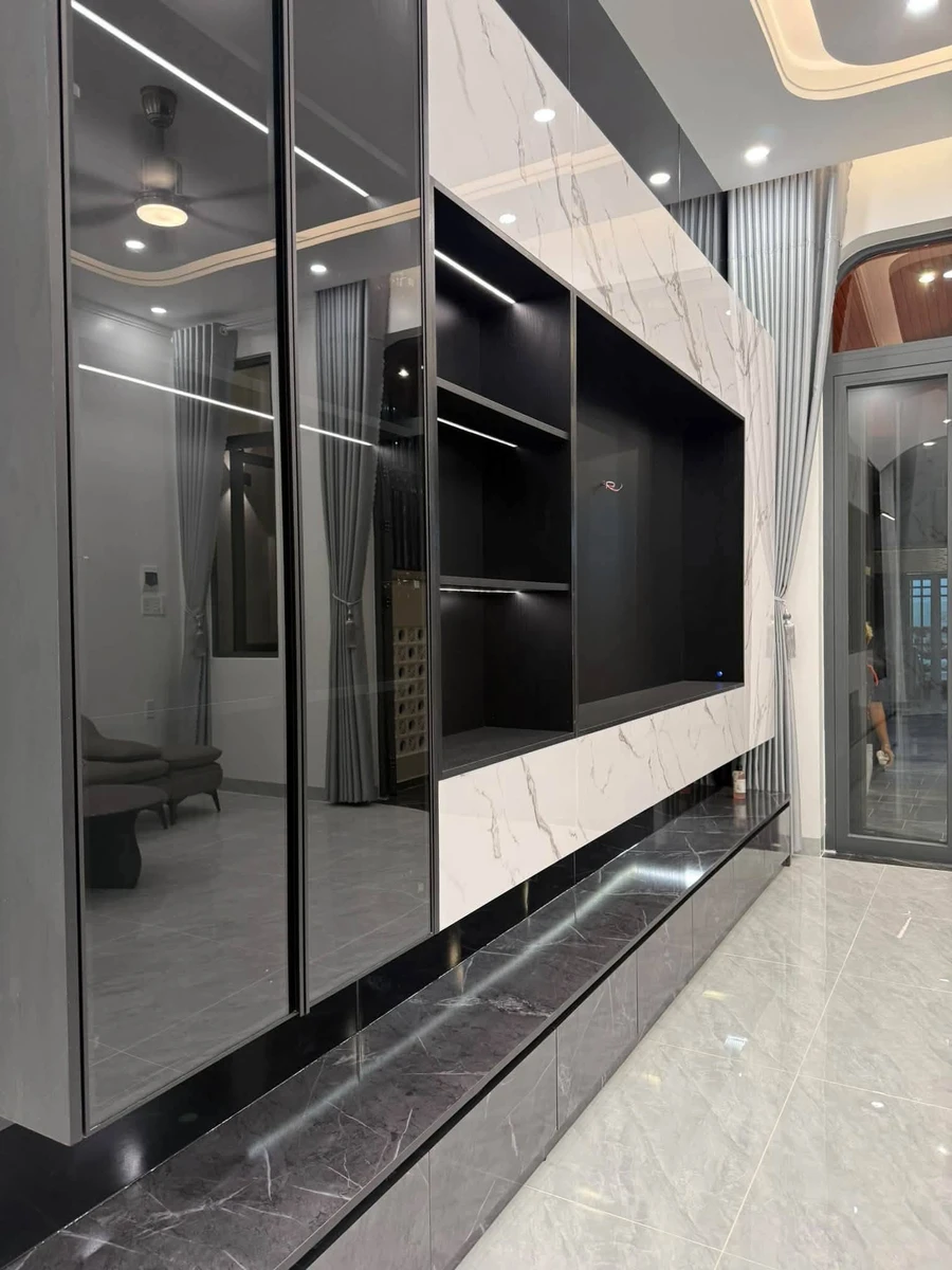 Bán nhà mặt tiền Nguyễn Văn Khước 100m² Quận 7 - Ảnh thu nhỏ 3