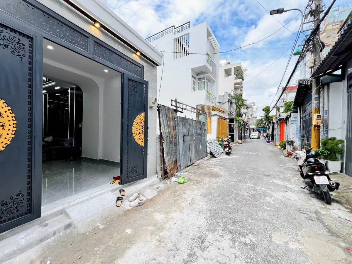 Bán nhà 2 lầu hẻm xe hơi Lâm Thị Hố, Tân Chánh Hiệp, Quận 12 - 66m², 5,65 tỷ - Ảnh thu nhỏ 5