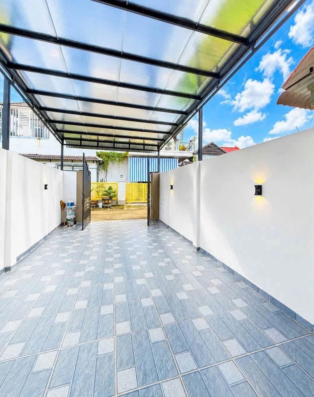 Bán nhà 3PN, 100m² đầy đủ nội thất, 1,8 tỷ, Tân Bình - Ảnh 1