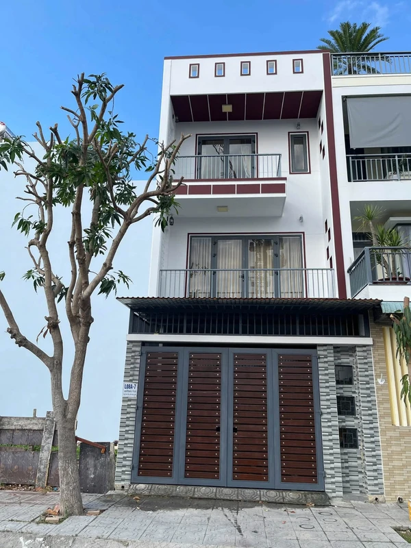 Bán nhà 3 tầng 84m² gần công viên, Nha Trang 8,3 tỷ
