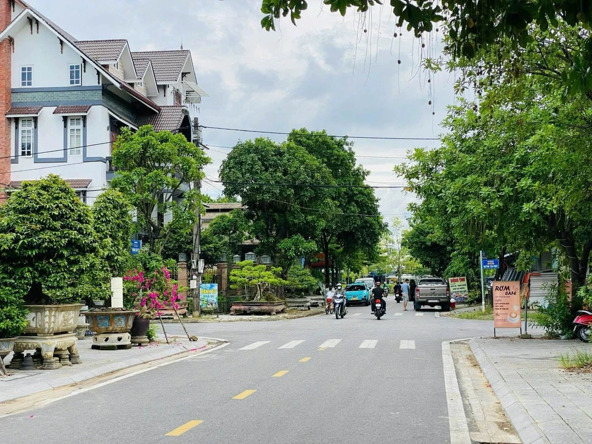 Bán lô góc 2 mặt tiền 213m2 Hoàng Văn Thụ Huế - Ảnh 1