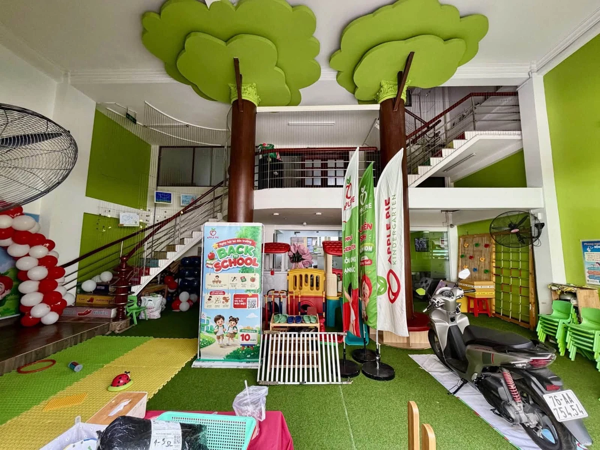 Bán nhà mặt tiền Năm Châu, Tân Bình, ngang 10m, 119.9m2, 5 tầng, giá 26.9 tỷ - Ảnh thu nhỏ 2
