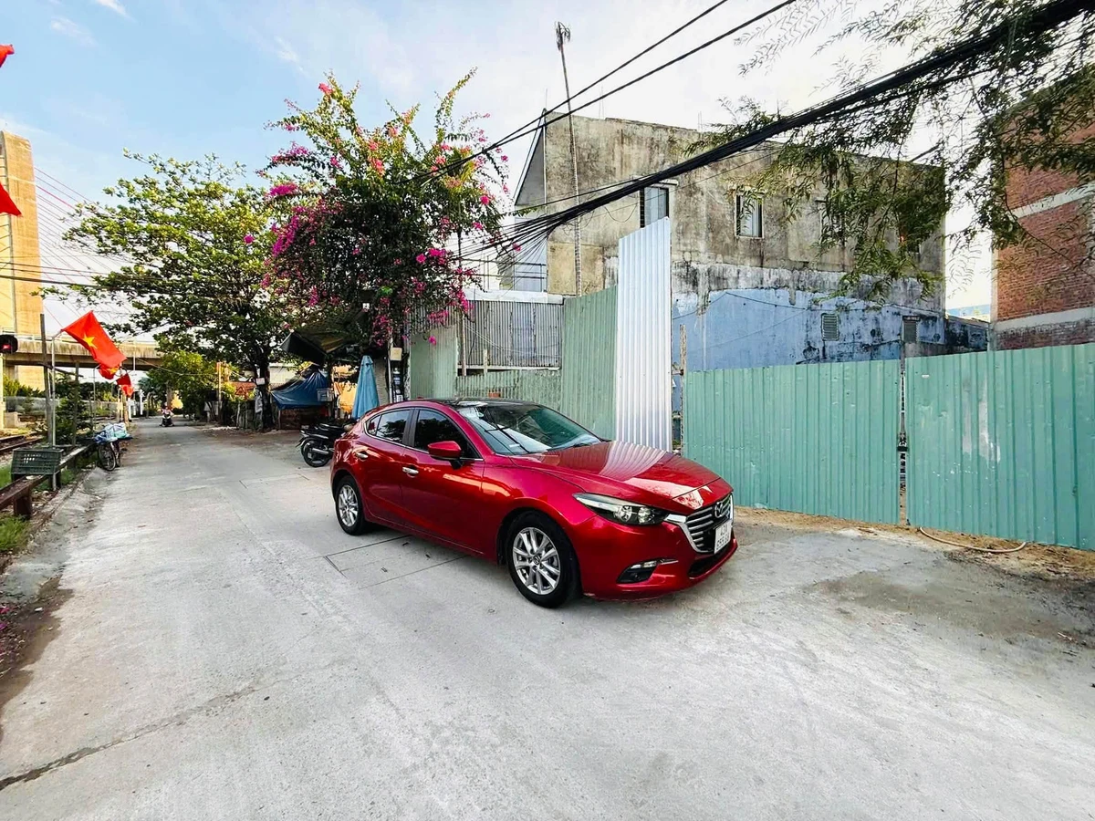 Bán nhà kiệt ô tô 8m Hoàng Thị Loan 50m2, giá 3 tỷ - Ảnh 1
