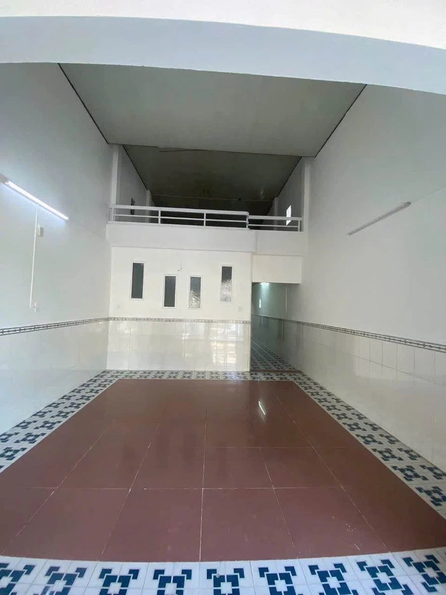 Bán nhà 3PN mặt tiền Võ Chí Công Lâm Đồng 100m2, 4.2 tỷ - Ảnh 1