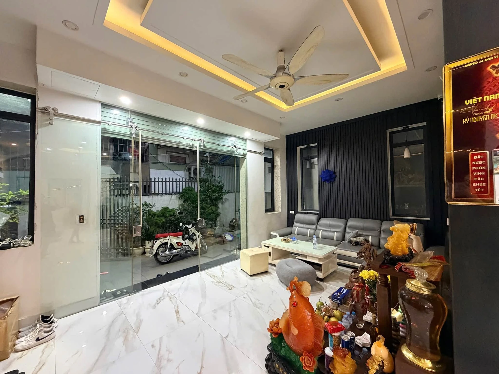 Bán nhà phố Trần Nguyên Hãn 90m2 4 tầng, 3,3 tỷ - Ảnh 1