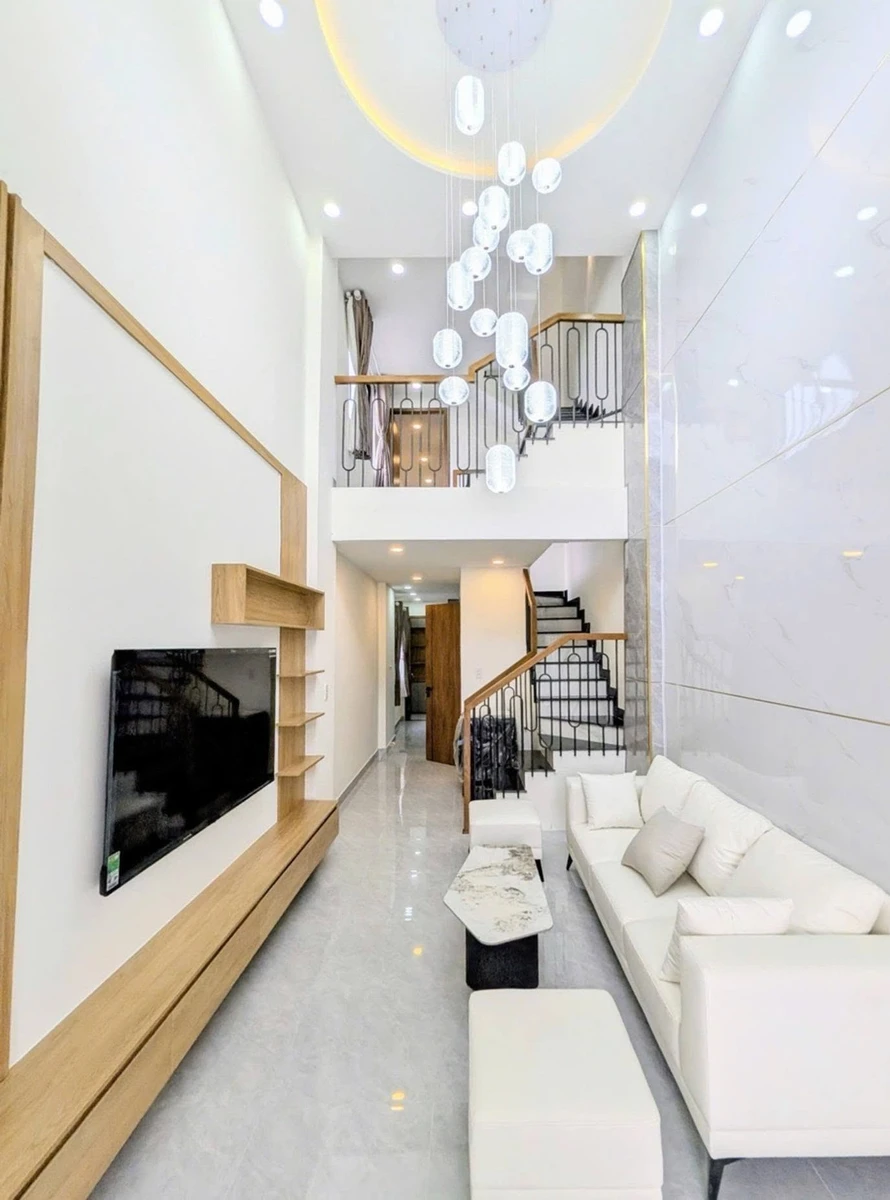 Bán nhà mặt tiền kinh doanh 3 tầng 50m2 đường Nguyễn Xí, Bình Thạnh giá 9,79 tỷ - Ảnh 1
