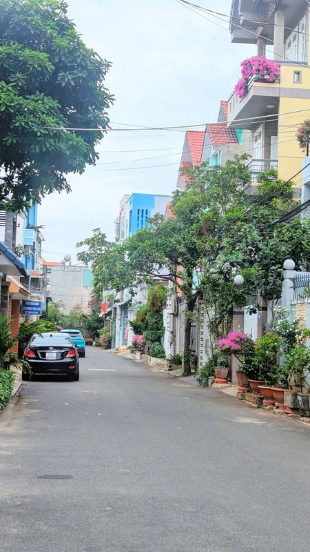 Bán nhà hẻm Vũng Tàu 69m2, 1 lầu 1 trệt, gần biển 7,5 tỷ