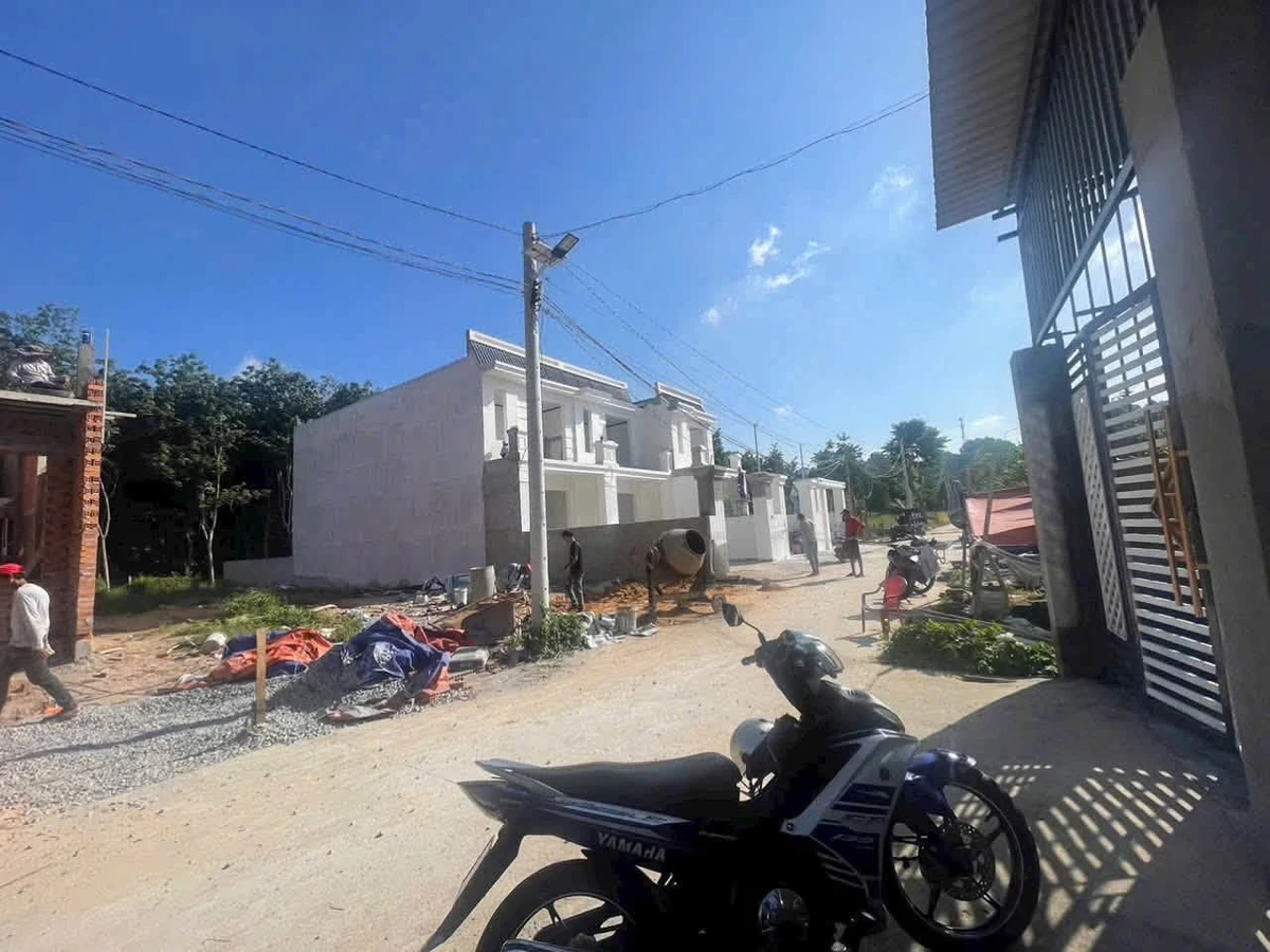 Bán đất 10x35m (60m² thổ cư) đường Chánh Phú Hòa 84, Bến Cát, giá 1,98 tỷ - Ảnh thu nhỏ 2