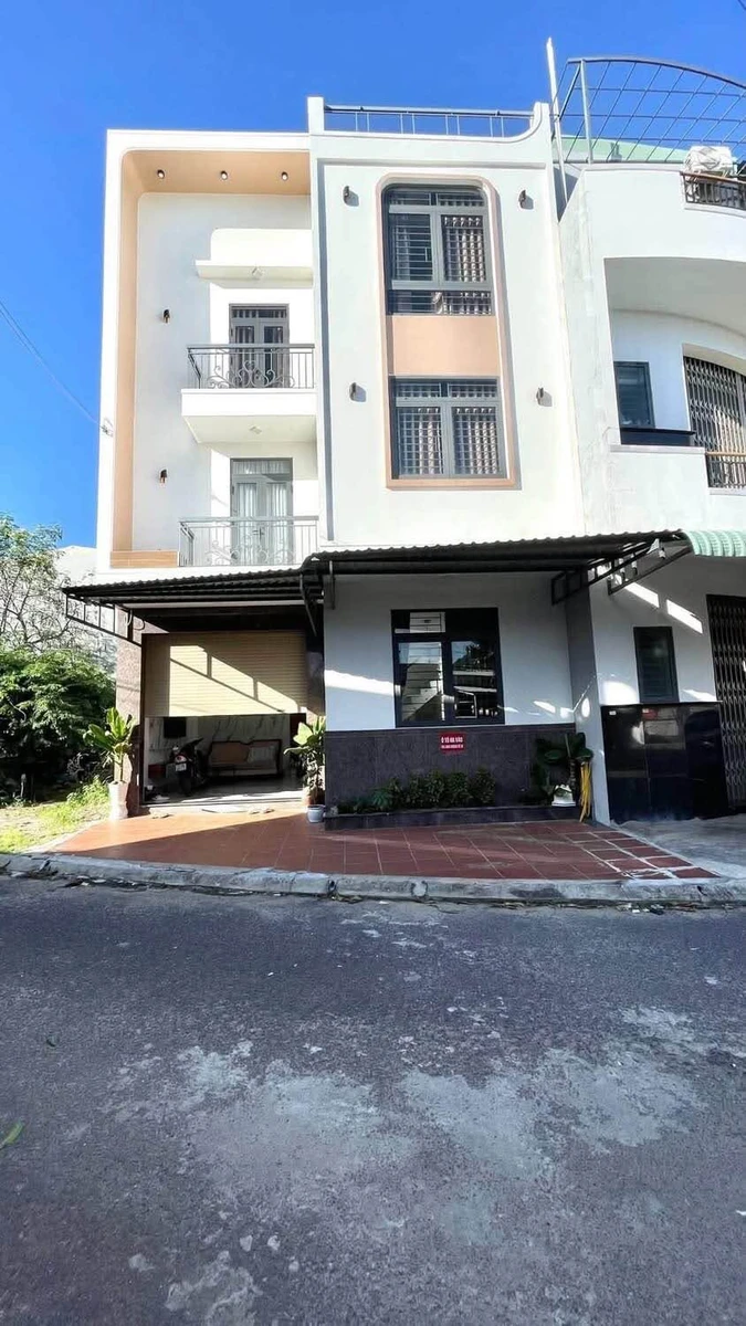 Bán nhà 3 tầng mặt tiền Lê Thanh Nghị, Quy Nhơn, 45m², 3.9 tỷ - Ảnh 1