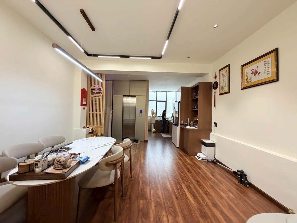 Bán shophouse mặt tiền Đinh Tiên Hoàng, Quận 1, 72m², 33 tỷ - Ảnh thu nhỏ 4