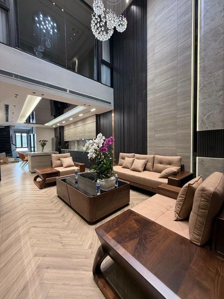 Bán nhà 7 tầng thang máy 92m2 Gia Thụy Long Biên 24 tỷ - Ảnh 1
