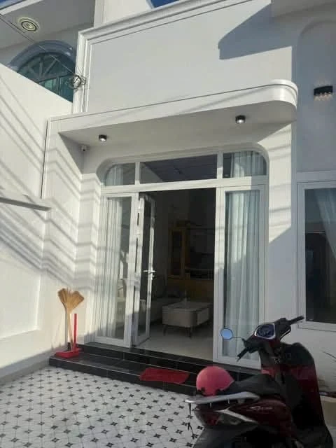 Nhà mặt tiền Lộ Thống Nhất, Bến Tre, 119m², full nội thất, 2.29 tỷ - Ảnh thu nhỏ 3