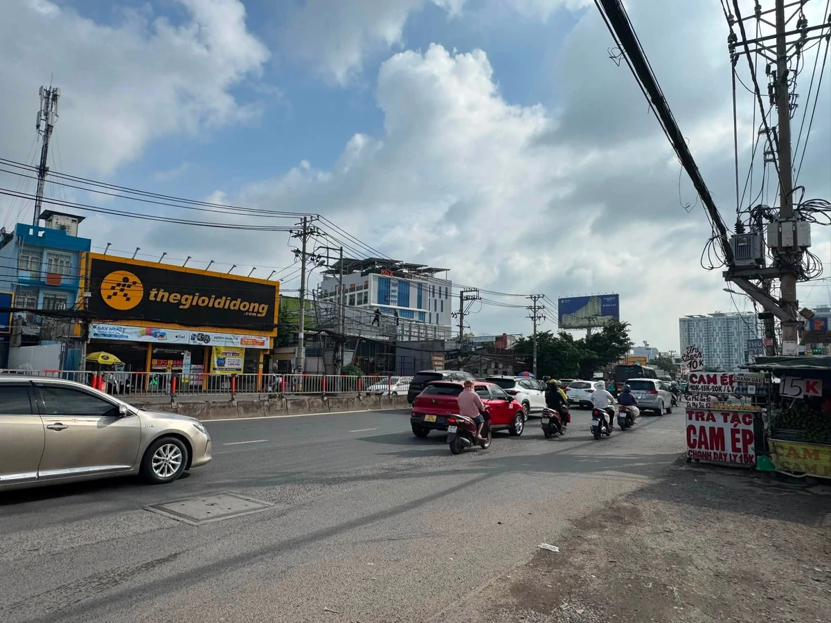 Bán mặt tiền QL13 185m2 Hiệp Bình Thủ Đức, 143tr/m2 - Ảnh thu nhỏ 2