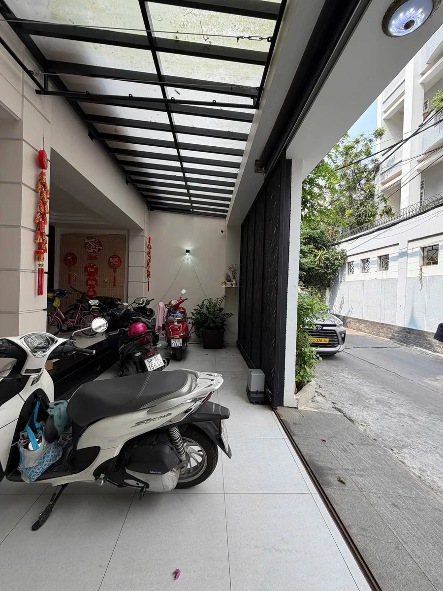 Bán biệt thự 3 tầng áp mái 142m2, 4PN đường Lam Sơn, Phường 6, Bình Thạnh - Ảnh thu nhỏ 2