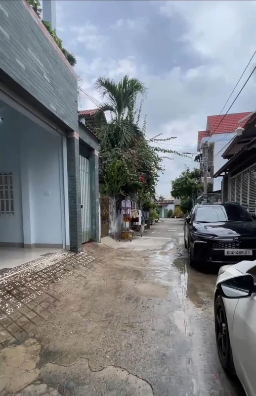 Bán nhà 1 trệt 2 lầu 100m2 Phường Tân Hiệp, Đồng Nai