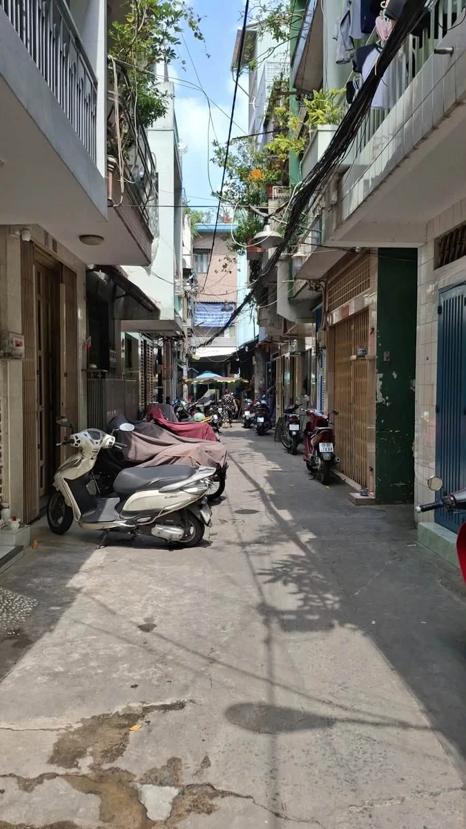 Bán nhà hẻm 2 tầng nở hậu 49m2, 3PN, Trần Bình Trọng, Quận 5, giá 8 tỷ - Ảnh thu nhỏ 2
