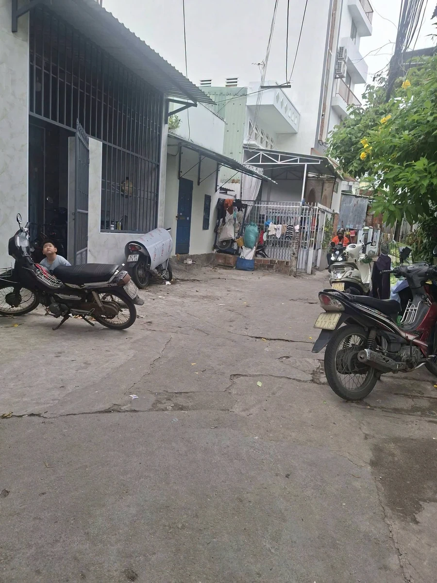Nhà trọ 5 phòng 77m2 hẻm Hàn Mạc Tử Quy Nhơn 2,6 tỷ - Ảnh thu nhỏ 2
