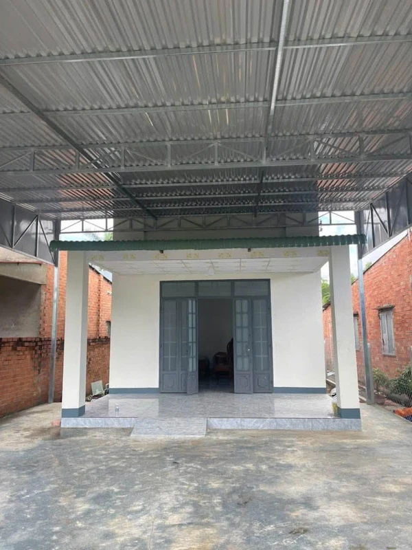 Bán nhà đất mặt tiền đường nhựa 785m2 giá 697 triệu tại Tân Phú, Tân Châu, Tây Ninh