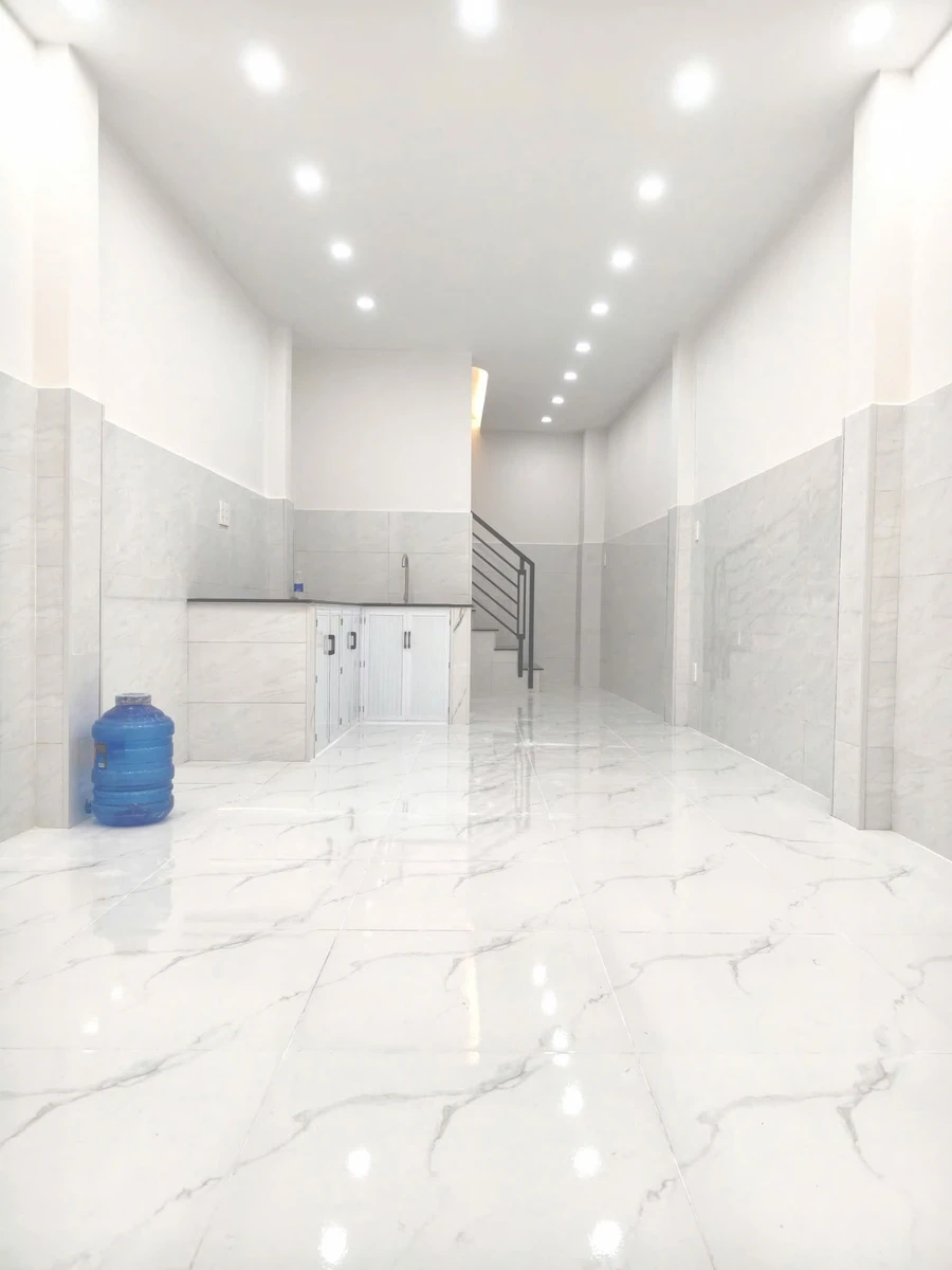 Bán nhà 2 tầng 2PN 35m² Quận 6, giá 4,15 tỷ - Ảnh thu nhỏ 2