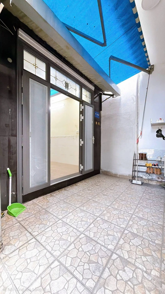 Bán nhà hẻm 1 trệt 3 lầu 3PN, 3,5x8m, giá 3,75 tỷ, gần Tôn Đản, Quận 4 - Ảnh 1