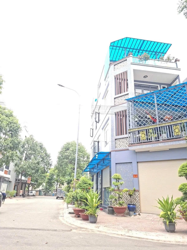 Bán nhà Bình Hoà, Thuận An, 72m2, 4 phòng ngủ, 4 tỷ 5