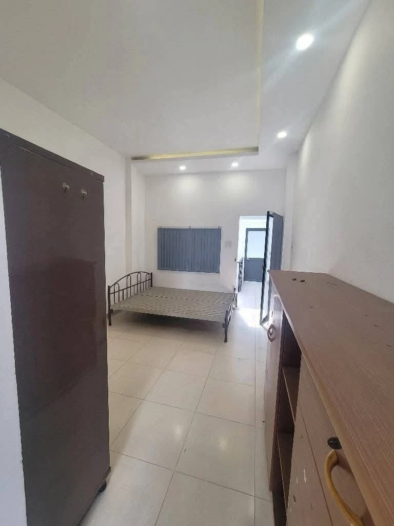 Bán nhà mặt tiền 70m² 4 phòng ngủ gần Chợ Bà Chiểu, Quận 1 - Ảnh thu nhỏ 3