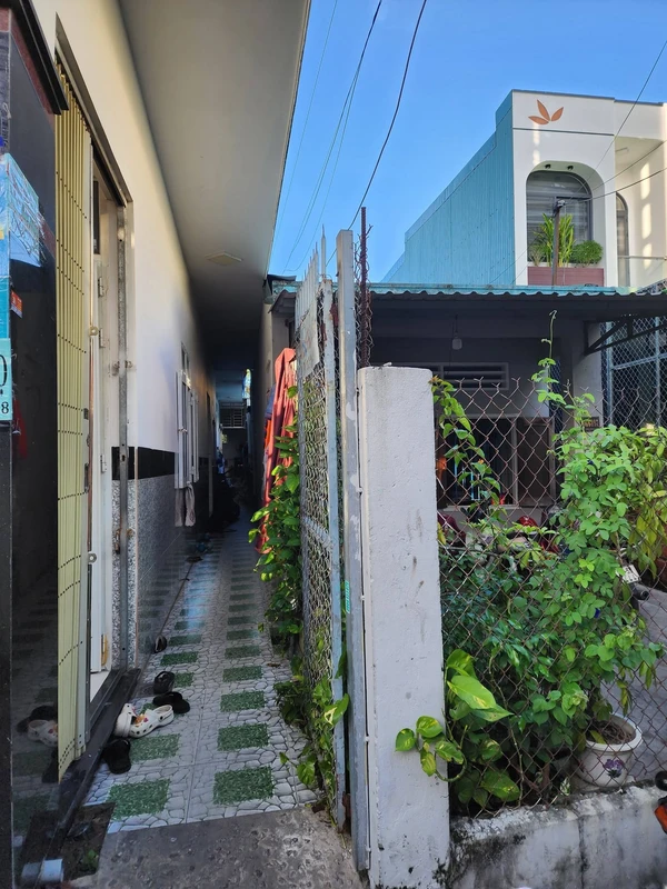 Bán nhà 3 tầng 125m² kết hợp dãy phòng trọ Quy Nhơn Gia Lai