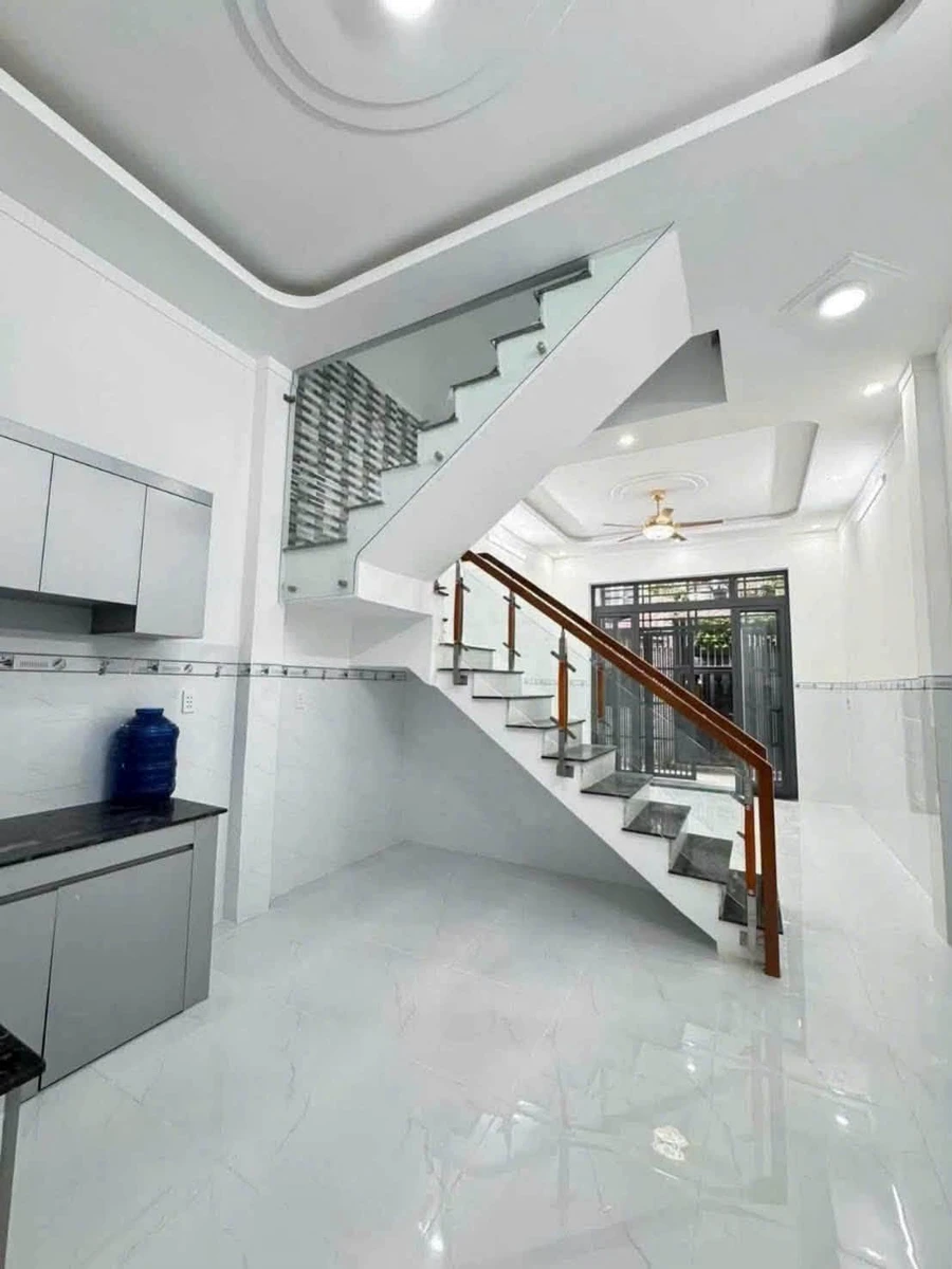Bán nhà 1 trệt 1 lầu 52m² 3PN đường Bình Chuẩn 63, Thuận An, Bình Dương giá 2,7 tỷ - Ảnh thu nhỏ 2