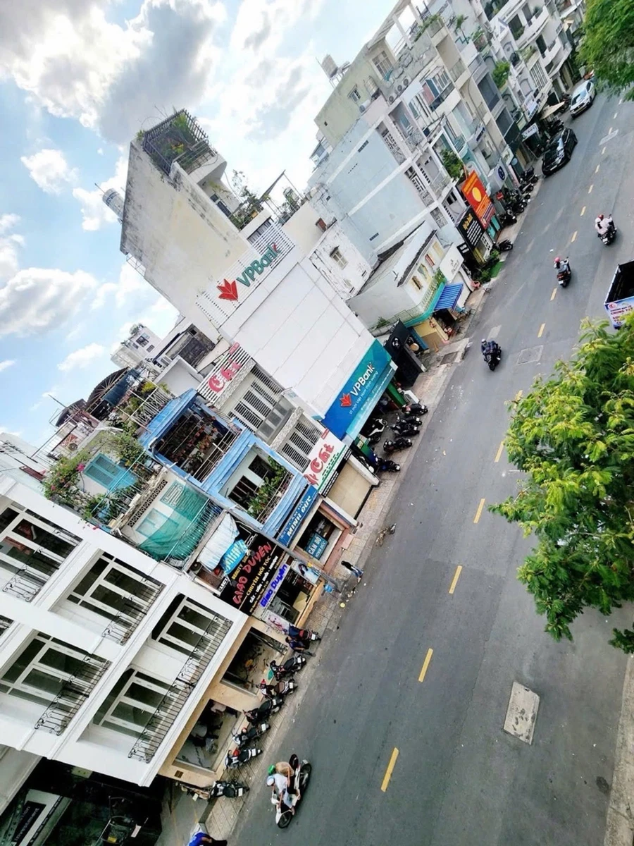 Bán nhà mặt tiền Nguyễn Thiện Thuật Quận 3, 5 tầng, DTSD 190m2, hơn 16 tỷ - Ảnh 1