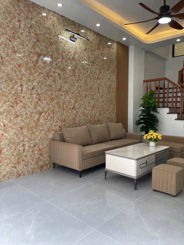 Bán nhà 3 tầng 43.6 m² Cẩm Thượng Hải Dương 1.8 tỷ