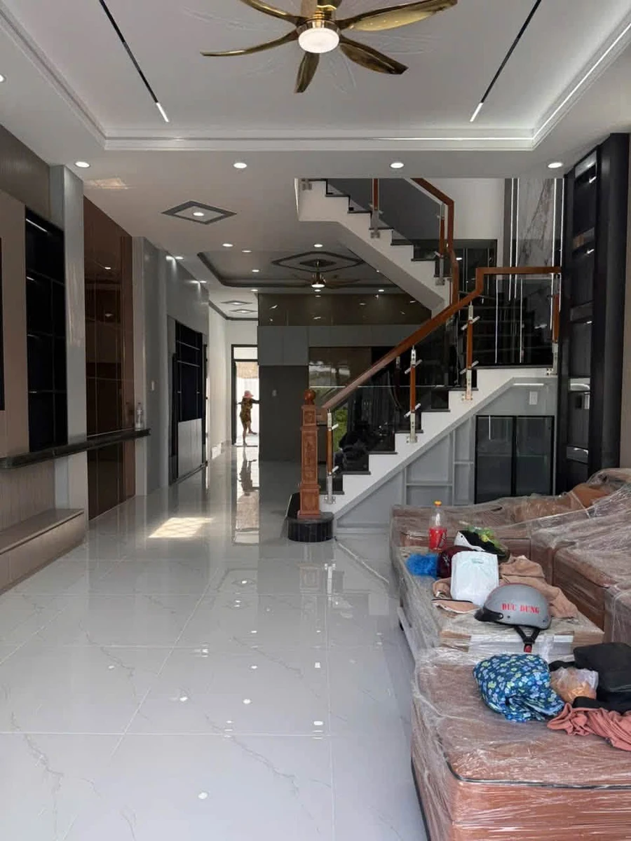 Bán nhà 1 trệt 1 lầu 3PN Cần Giuộc 125m2, giá 3 tỷ - Ảnh thu nhỏ 3