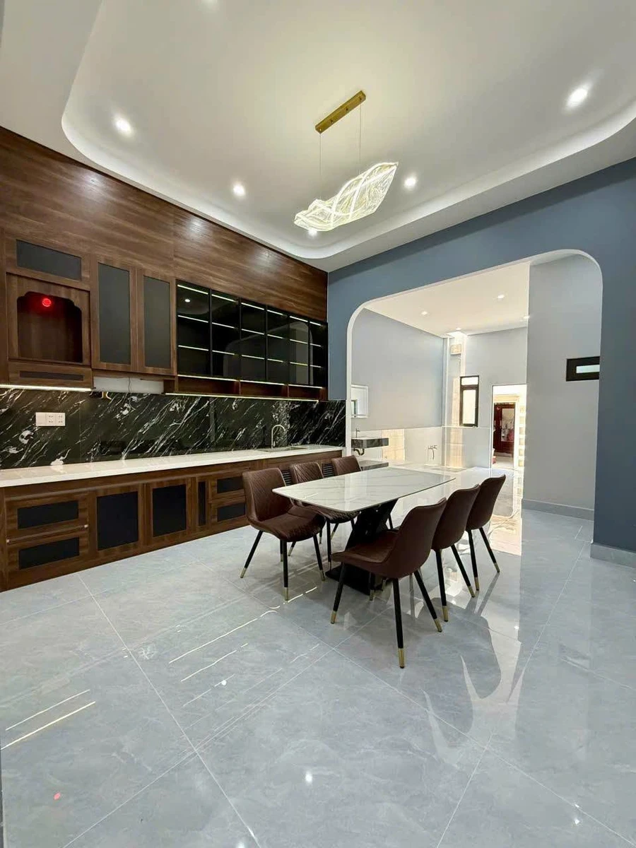 Bán nhà phố 4,5x24m 1 trệt 1 lửng, 3PN đường Ngọc Hân Công Chúa, KDC Vĩnh Quang, Rạch Giá - Ảnh thu nhỏ 5