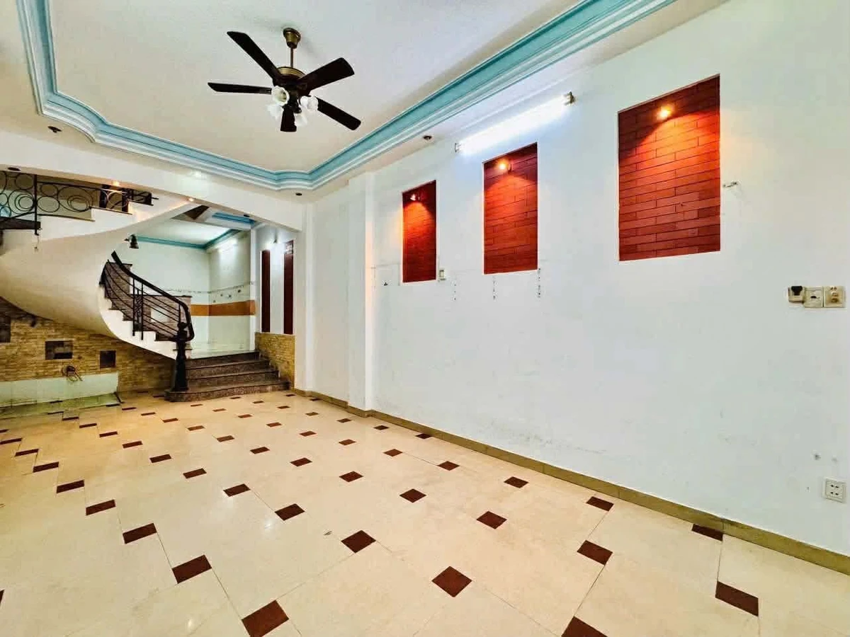 Nhà phố 4 tầng 7 phòng ngủ 80m² Phú Nhuận 10.9 tỷ - Ảnh thu nhỏ 2