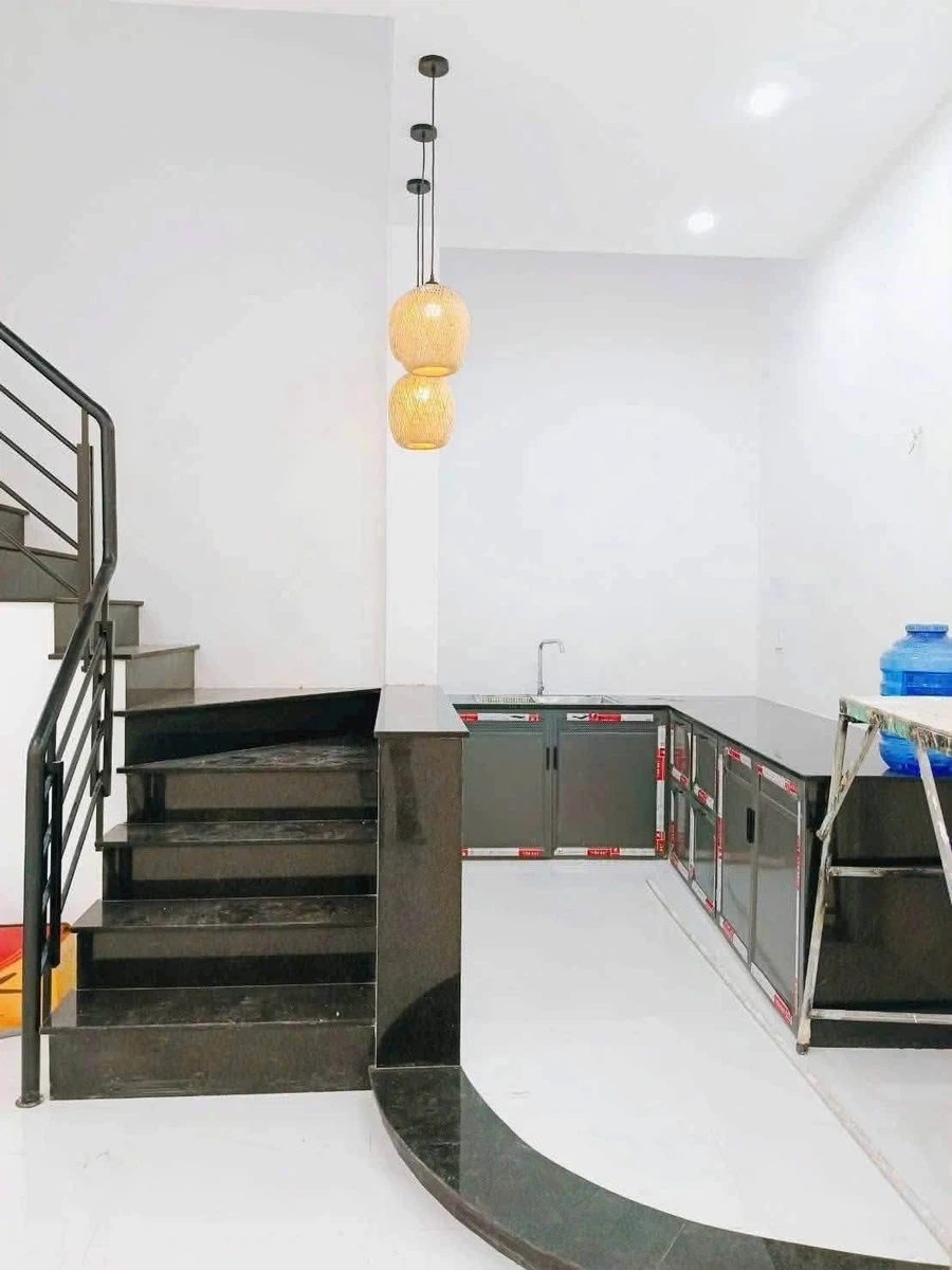 Bán nhà 2 tầng 65m2 Lê Hồng Phong, Quy Nhơn - Ảnh thu nhỏ 4