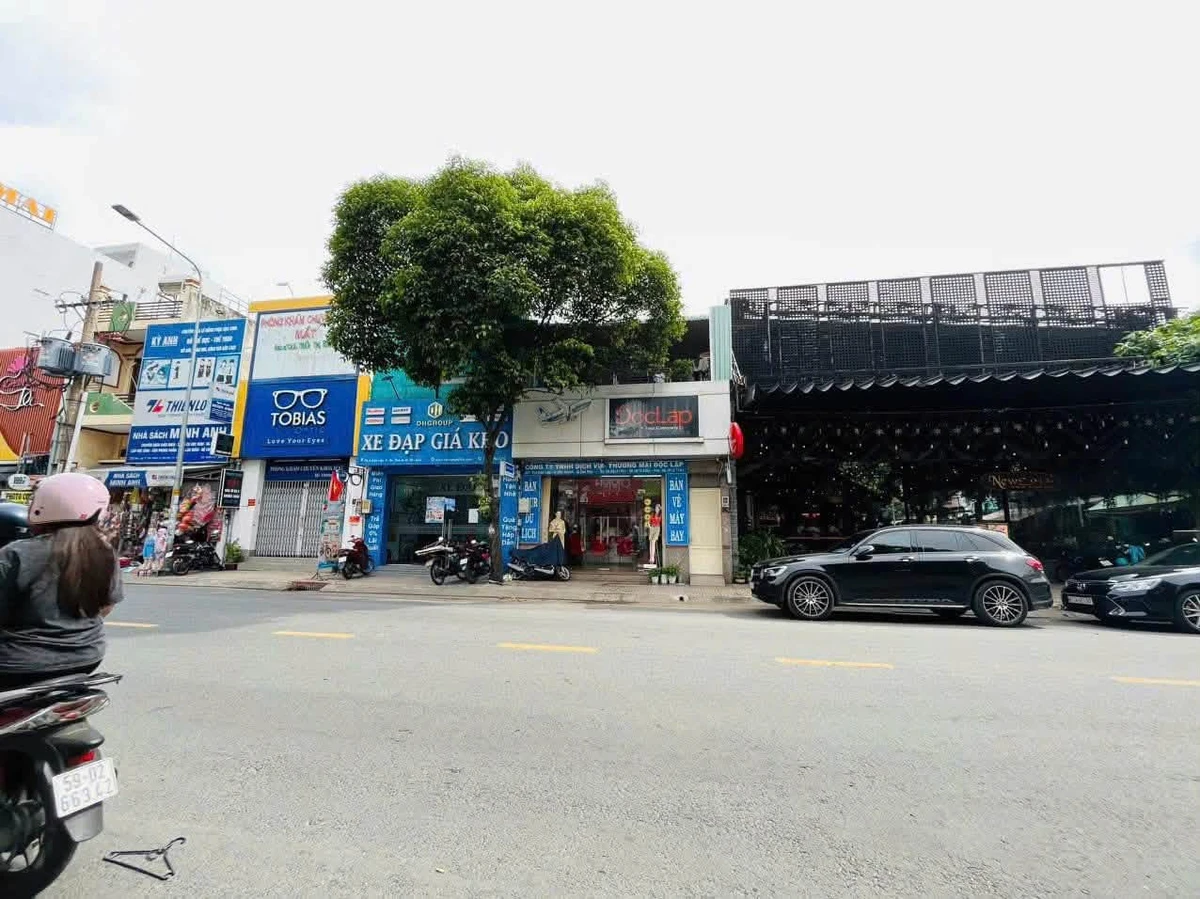 Bán nhà mặt tiền 216 Độc Lập, Tân Phú, 107,7m2, 20 tỷ - Ảnh thu nhỏ 2