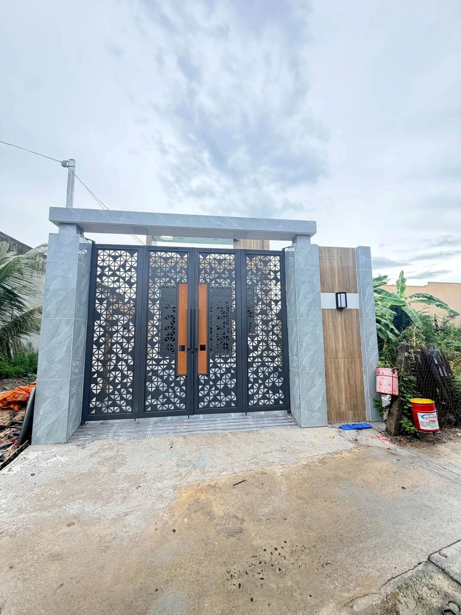 Bán nhà 140m² 2 PN Phước Lâm, giảm còn 2,3 tỷ - Ảnh 1