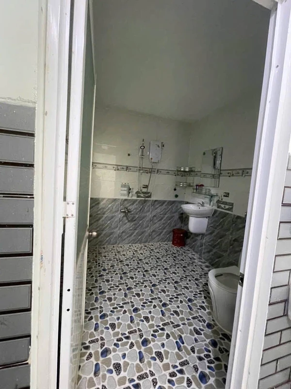 Bán nhà mặt tiền 106,7m2 sát chợ Lái Thiêu, Thuận An, Bình Dương giá 4,5 tỷ 1ty250tl