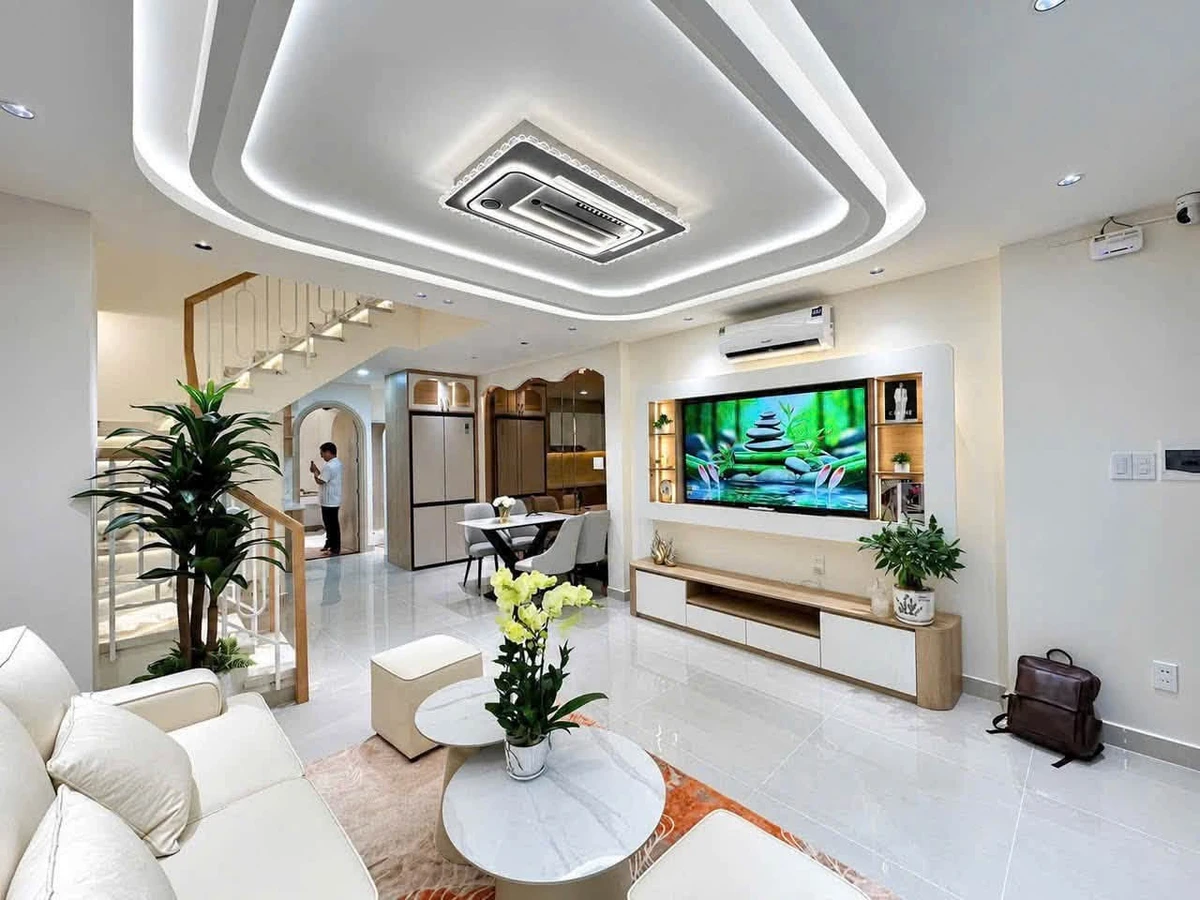 Bán nhà 3 tầng BTCT hẻm ô tô đường Trần Văn Quang, Phường 10, Tân Bình, giá 8,3 tỷ - Ảnh thu nhỏ 2