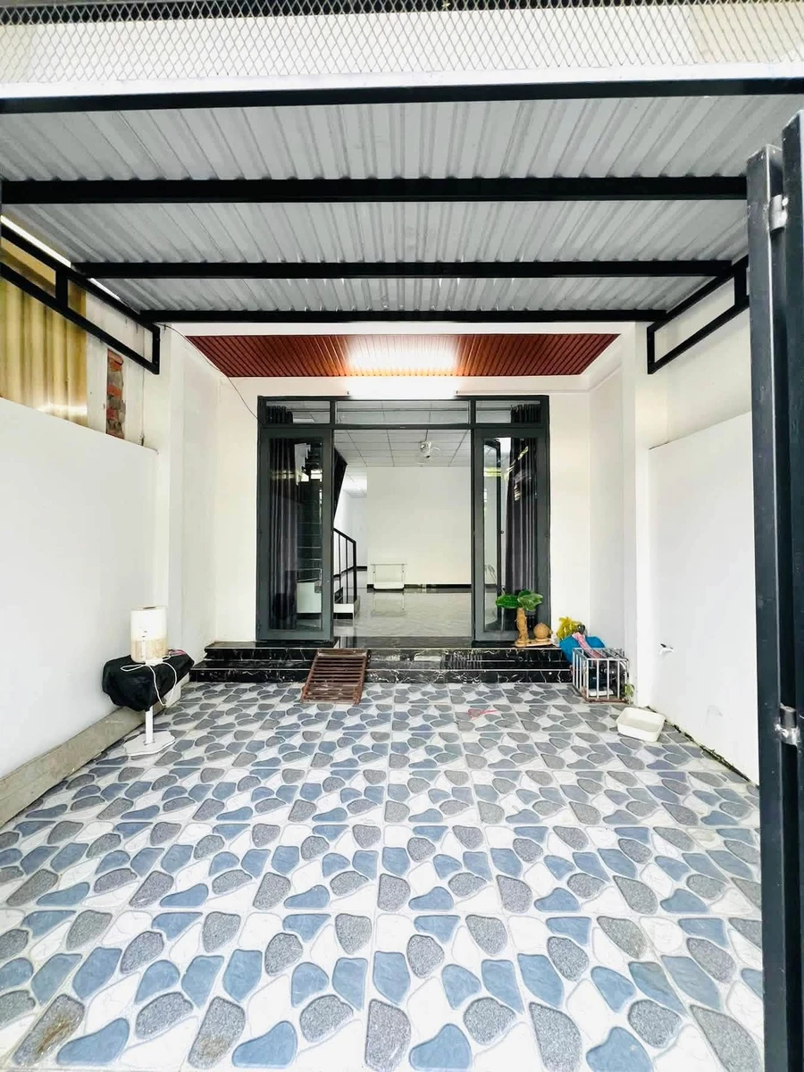 Cho thuê nhà 1 trệt 1 lầu 2PN đường Chu Mạnh Trinh, Vĩnh Quang, An Giang giá 5,5 triệu/tháng - Ảnh thu nhỏ 2