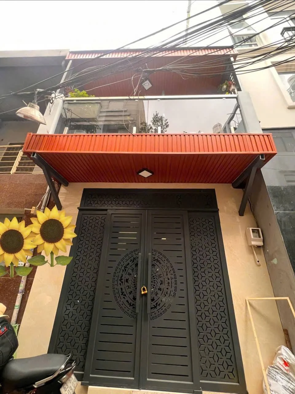 Bán nhà 2 tầng 4PN gần chợ Bình Tây Quận 6, 110m² sử dụng, giá nhỉnh 5 tỷ - Ảnh 1