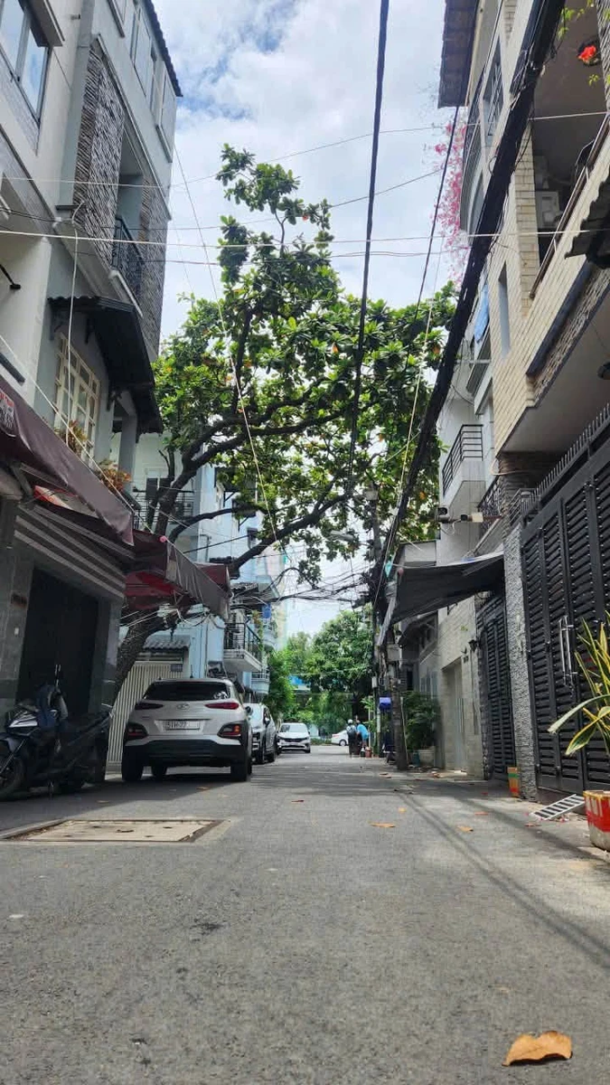 Bán nhà phố 4 tầng 68m² Huỳnh Văn Bánh, Phú Nhuận - Ảnh 1